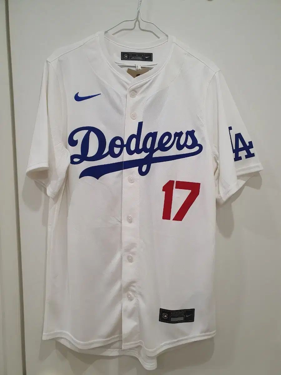 【雷市場（ポンジャン）商品韓国直送】 24 年 LA ドジャース 大谷 (おおたに） ユニフォーム リミテッド M サイズ 新品