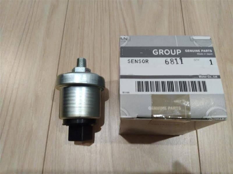 日産純正オイルセンサー新品・未使用