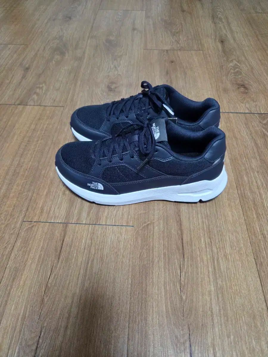 THE NORTH FACE ザノースフェイス ウォーキング ランニングスニーカー ネイビー 270 OLIVEOS_COM_TR