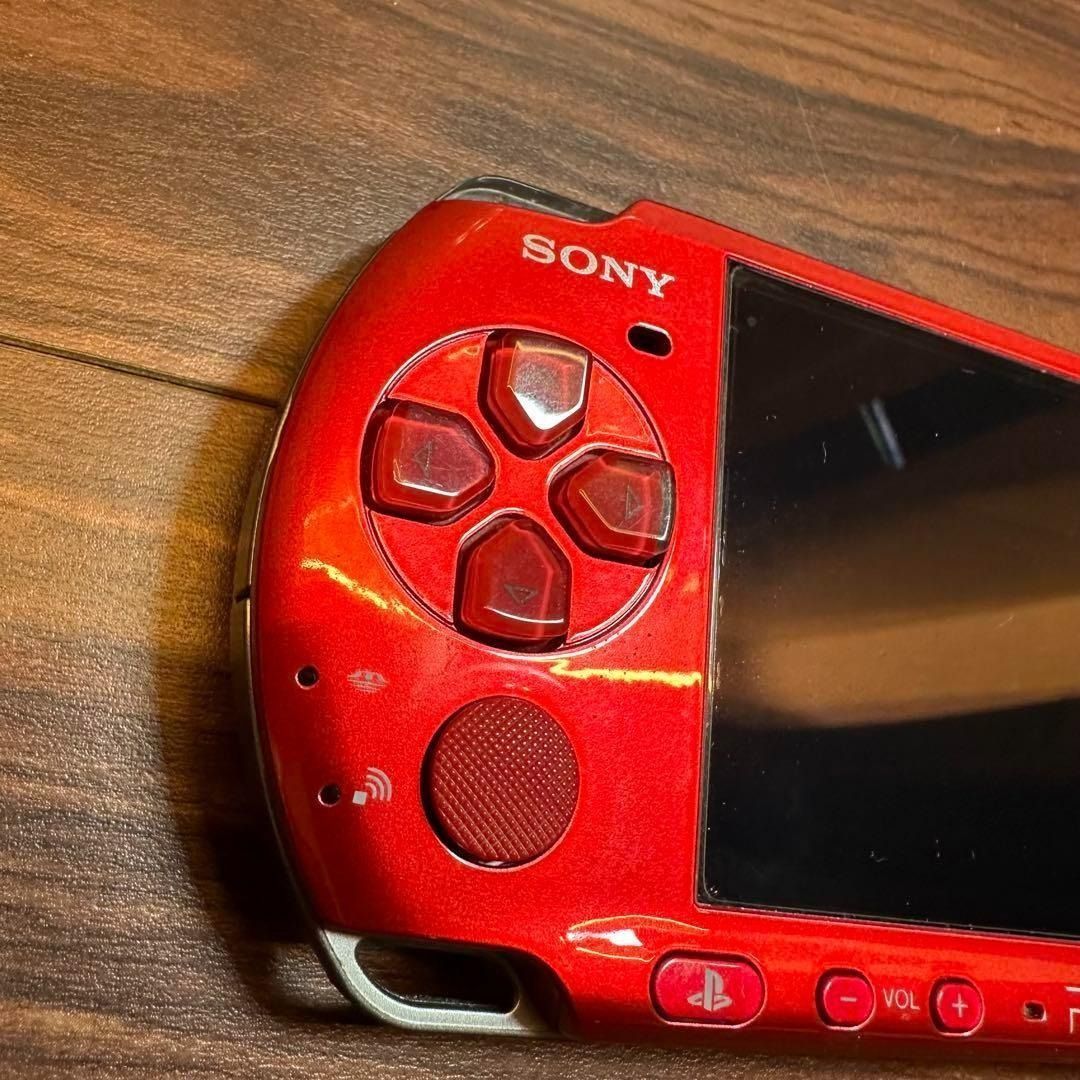 ラディアント レッド