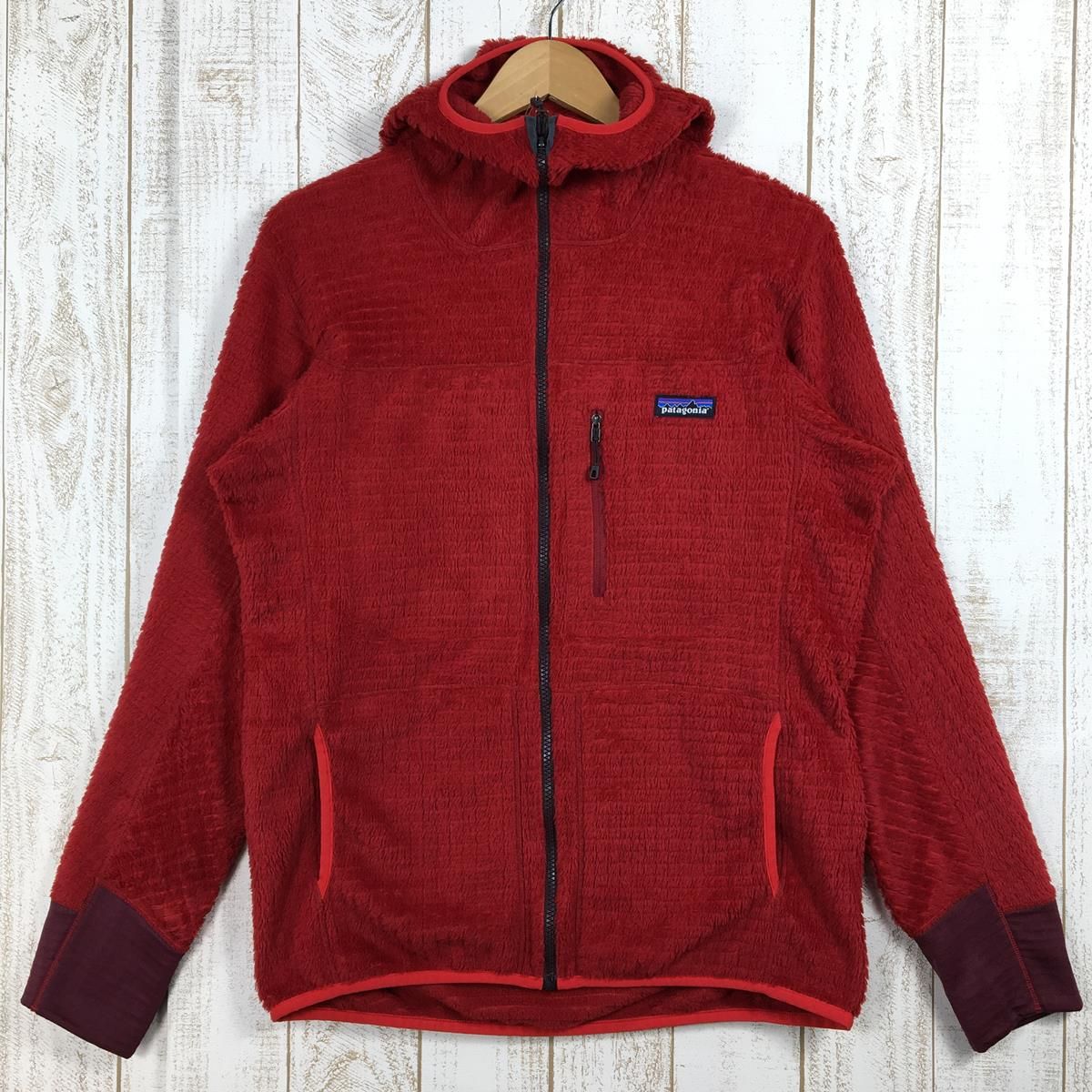 MENs M パタゴニア R3 フーディ R3 Hoody レギュレーター リバーシブル ポーラテック ハイロフト 生産終了モデル 入手困難  PATAGONIA 25772 CSRD レッド系 - メルカリ