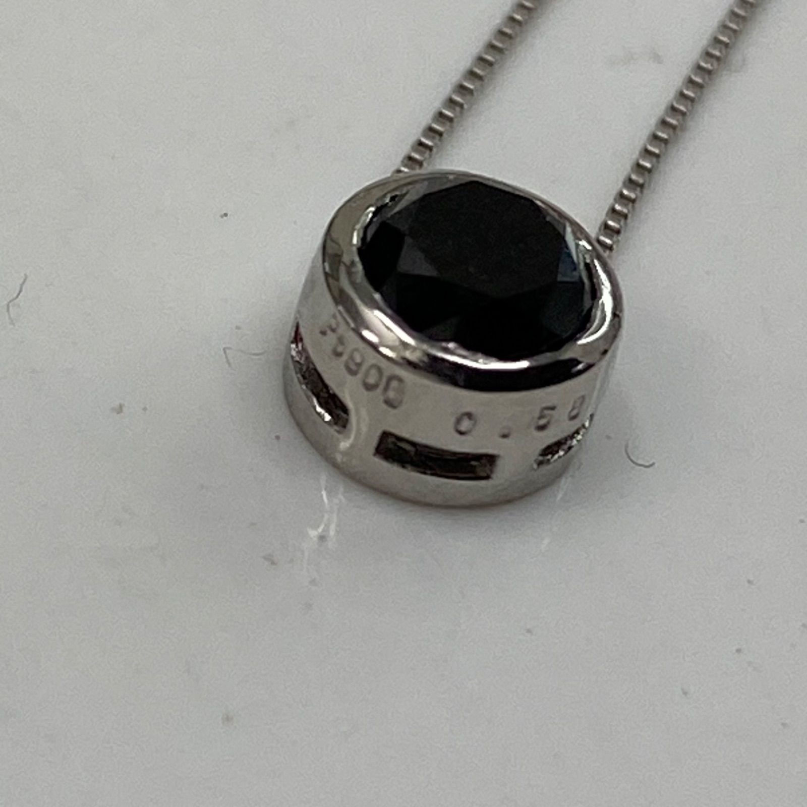 pt900 pt850 天然ブラックダイヤモンド 0.5ct ペンダントネックレス 