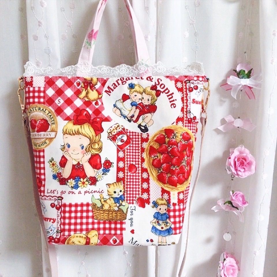 マーガレット-ソフィー トートバッグ いちご 苺 イチゴ strawberry レース リボン ロリータ 甘ロリ sweetlolita プレゼント スイーツ 赤 レッド ねこ ネコ