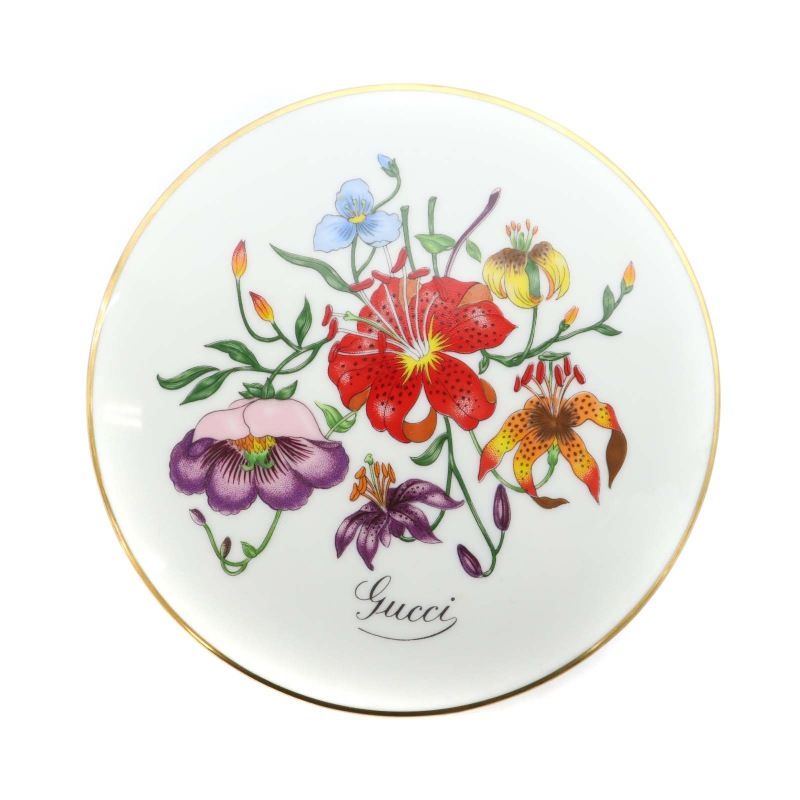 Gucciグッチ　リチャードジノリ　灰皿 グッチ リチャードジノリ 灰皿 GUCCI（灰皿）のフリマアイテム一覧