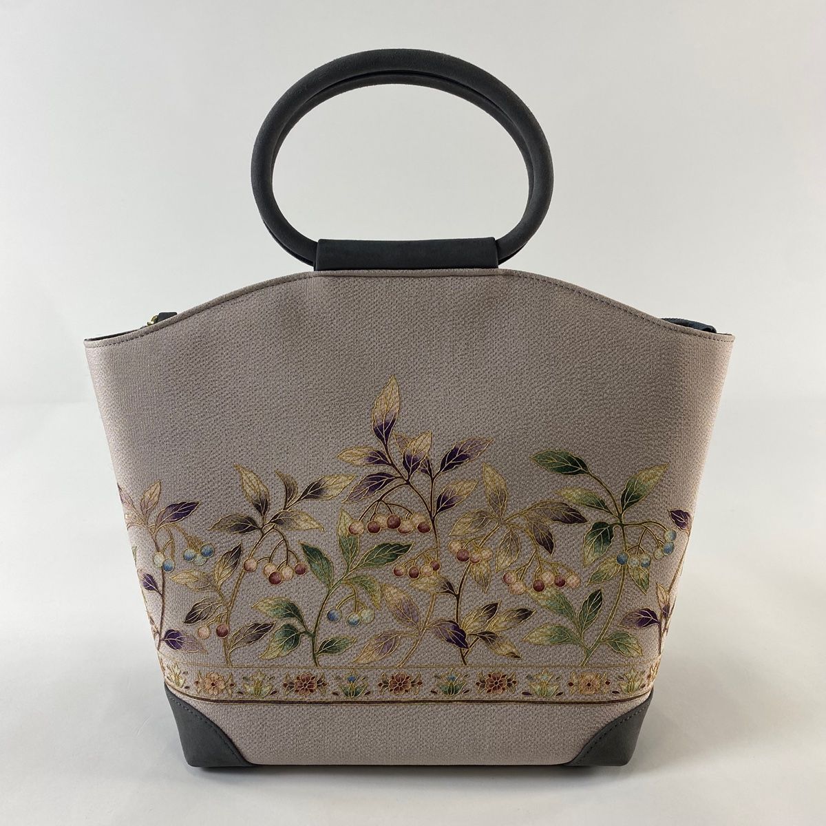 和装バッグ 美品 逸品 OKAJIMA 葉と実 草花 金彩 縮緬 灰紫 正絹