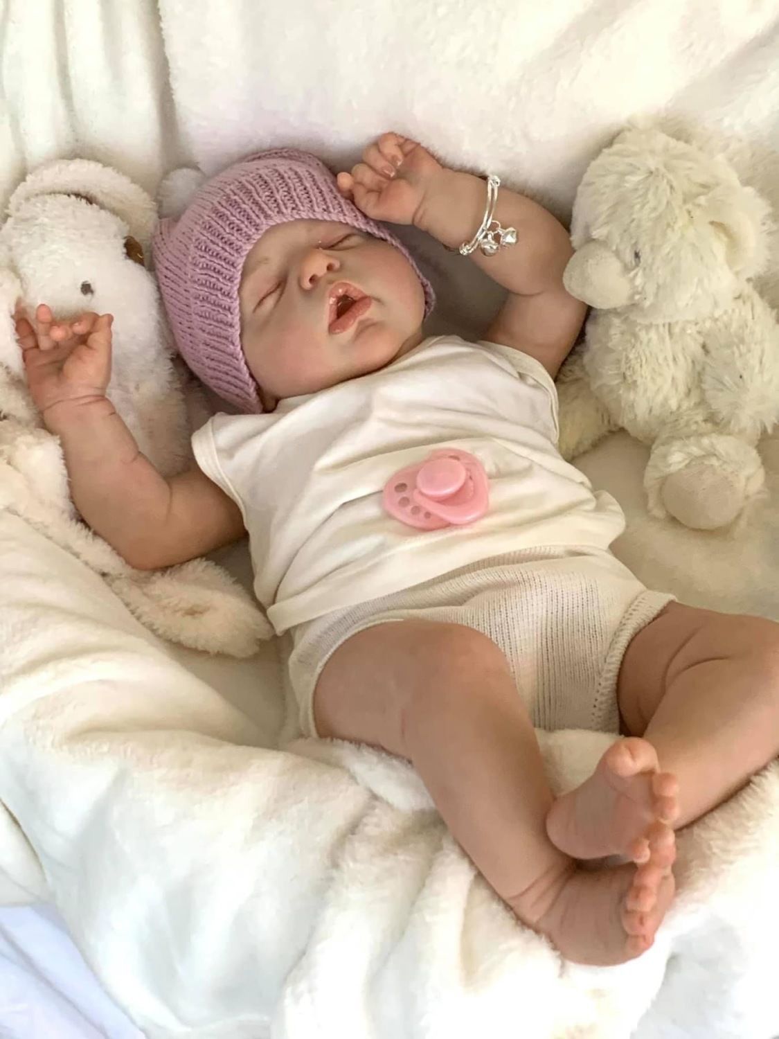 人形 赤ちゃん 人形 Reborn Doll 55cm 赤ちゃんリボーンドールデビュー フルシリコンドール ビニールリアル シリコンリボーンベビードールベビードール 赤ちゃん人形女の子プリンセス服手作りのクリスマスの誕生日プレゼント 最高な贈り物でしょう r6