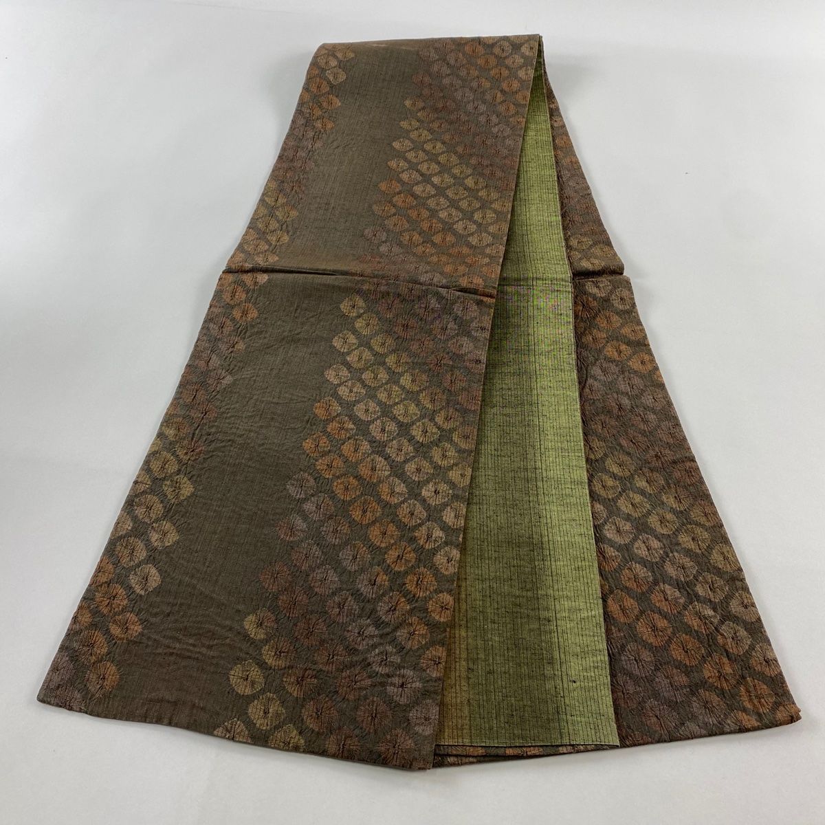 A21 新品　紬地　全通袋帯　美品 秀品 紬縞 幾何学 正絹 袋帯 美品 秀品 幾何学 縞 金糸 灰白 全通 正絹 【中古】 （袋帯