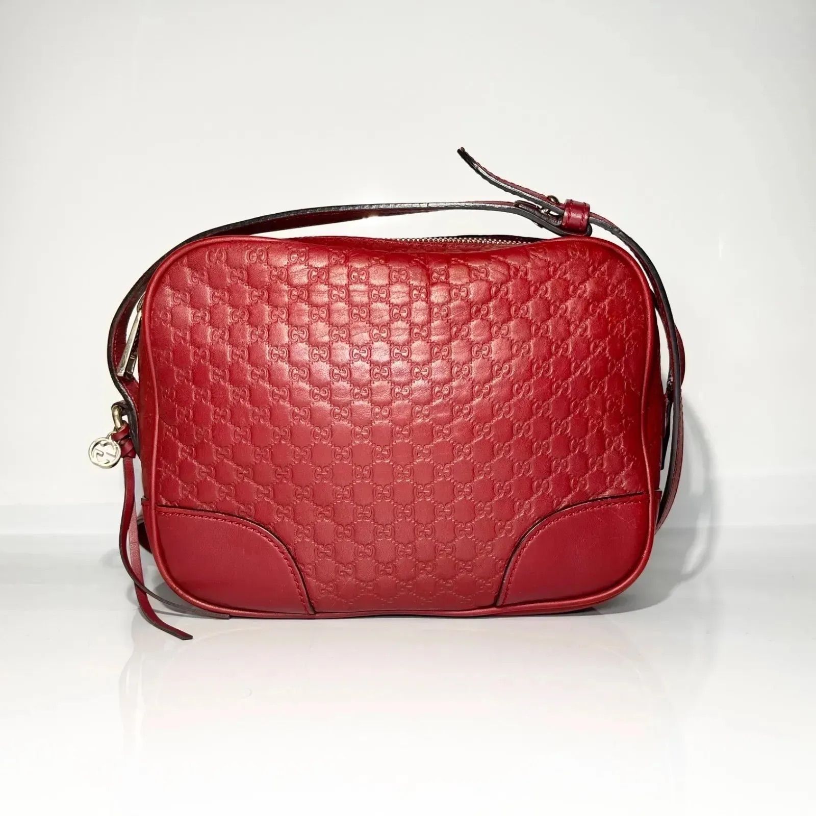 GUCCI グッチ マイクログッチシマ ショルダーバッグ シグネチャー GG柄