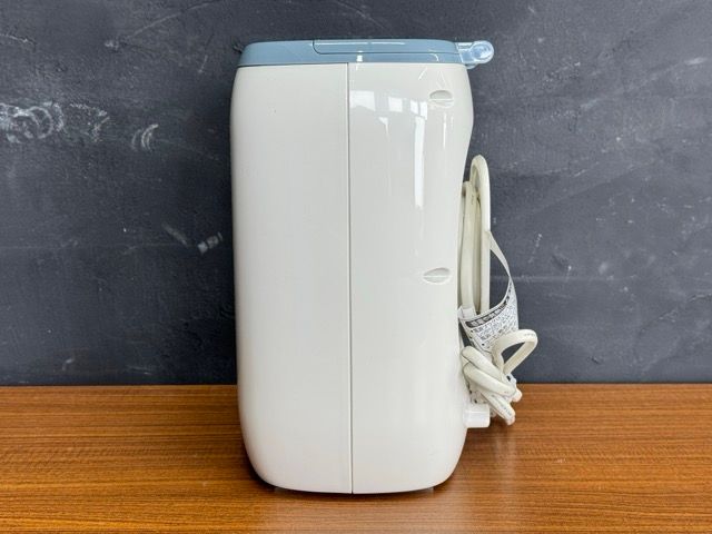 【上品で大人気♪】未使用 日立 布団乾燥機 HFK-CV1B アッとドライ ブルーグレー 家電製品 梅雨時期/512317 雨中走行