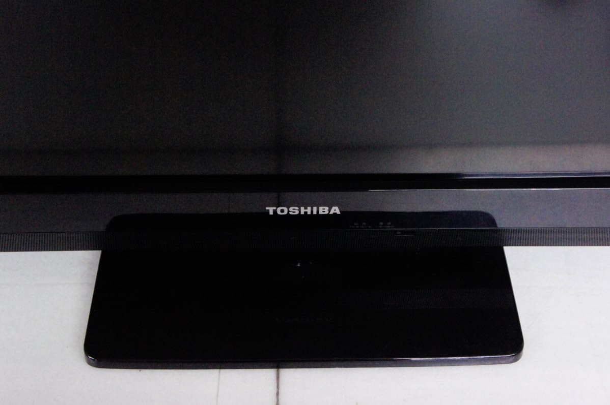 TOSHIBA東芝 32V型 地上・BS・110度CSデジタルハイビジョン 液晶テレビ
