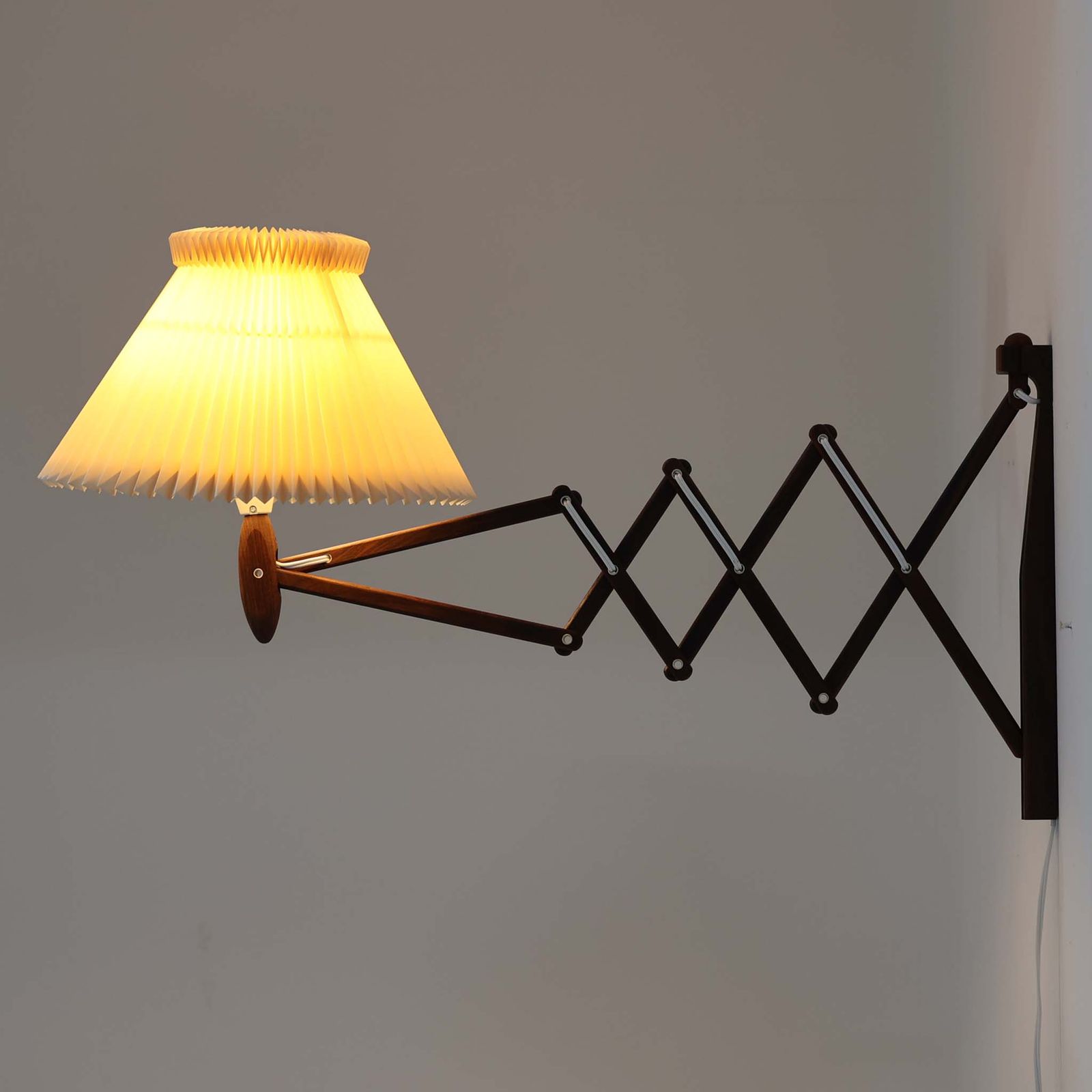 Erik Hansen ブラケットランプ Model 332 ローズウッド Le Klint エリック ハンセン レ クリント DK13262