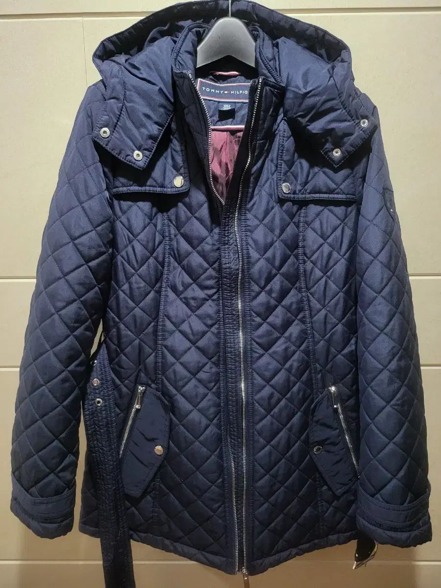 トミーヒルフィガー キルティングジップアップジャケット