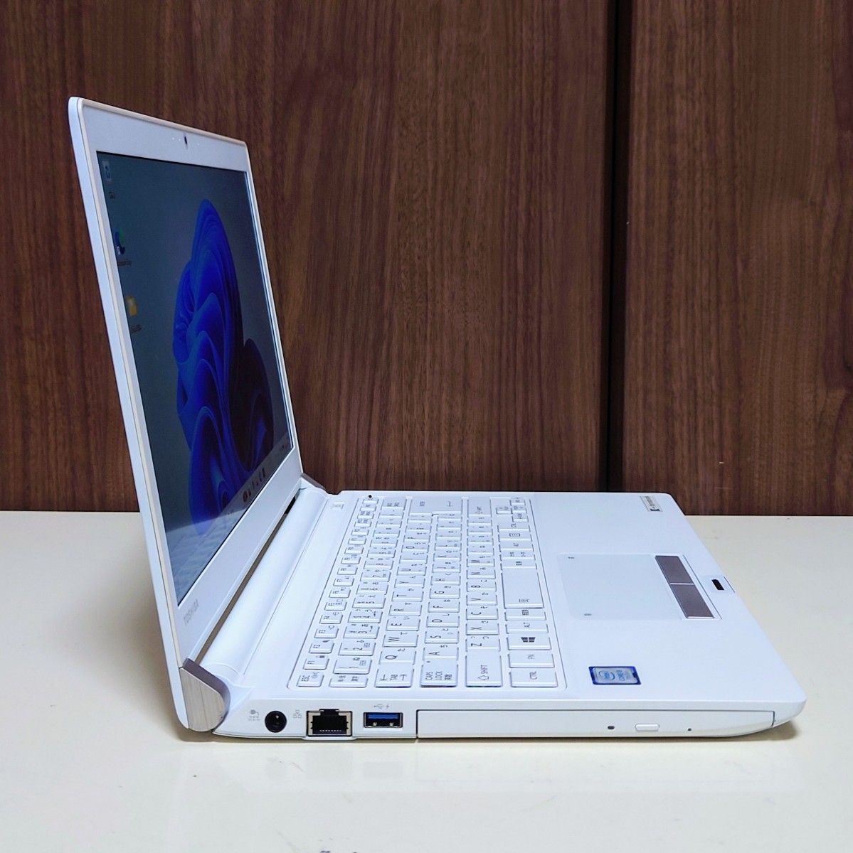 整備済】 TOSHIBA dynabook 13.3″ Core i5／RAM32GB／SSD512GB