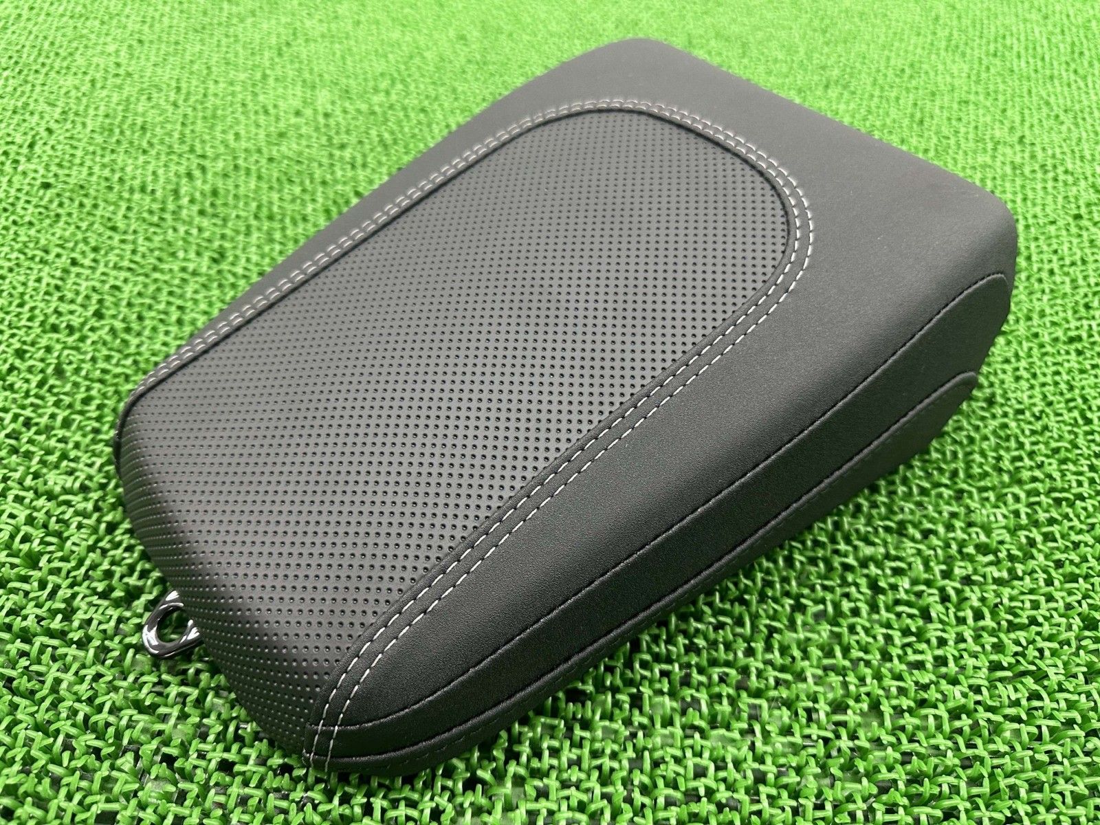 FXBR タンデムシート 52400327 ハーレー 純正 バイク 部品 リアシート ソフテイル ブレイクアウト114 FXBRSにも gL