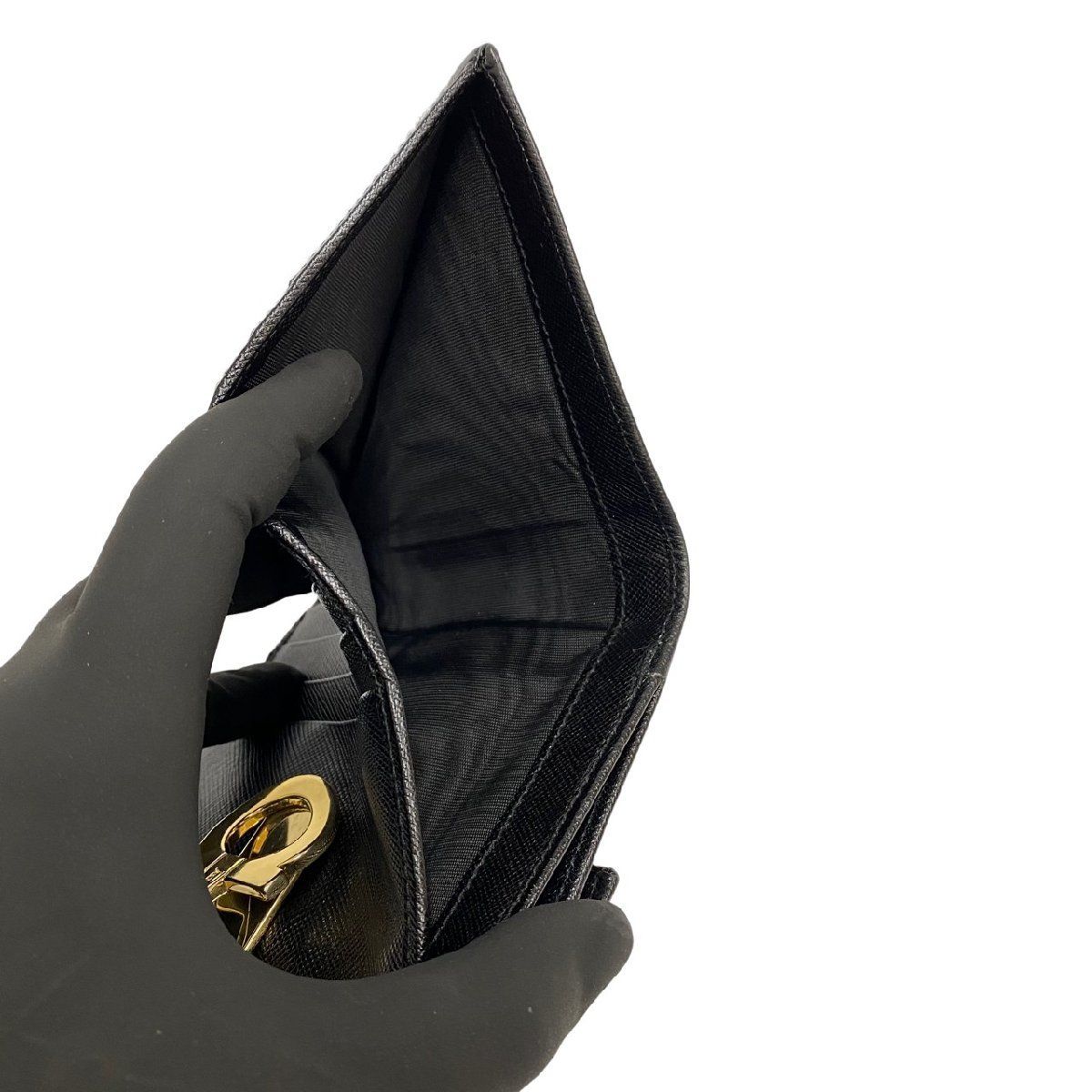 フェラガモ 二つ折り財布 ガンチーニ金具 コンパクトウォレット ブラック 美品