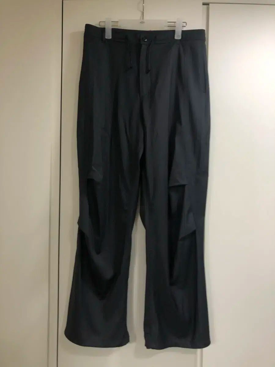 coor クアー ウール パラシュート スラックス
