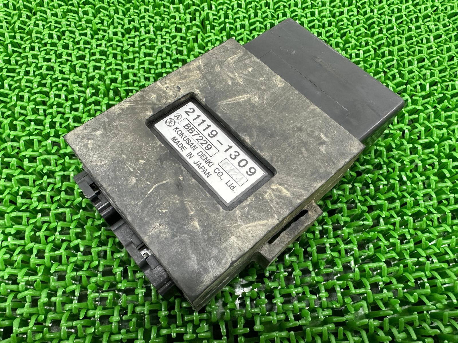 ゼファー750 イグナイター カワサキ 純正 バイク 部品 ZR750C BB7229 CDI スパークユニット 機能的問題なし 車検 Genuine