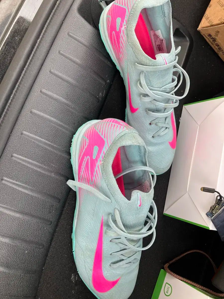 100％本物。 NIKE ナイキ マーキュリアル ヴェイパー 16 プロ tf