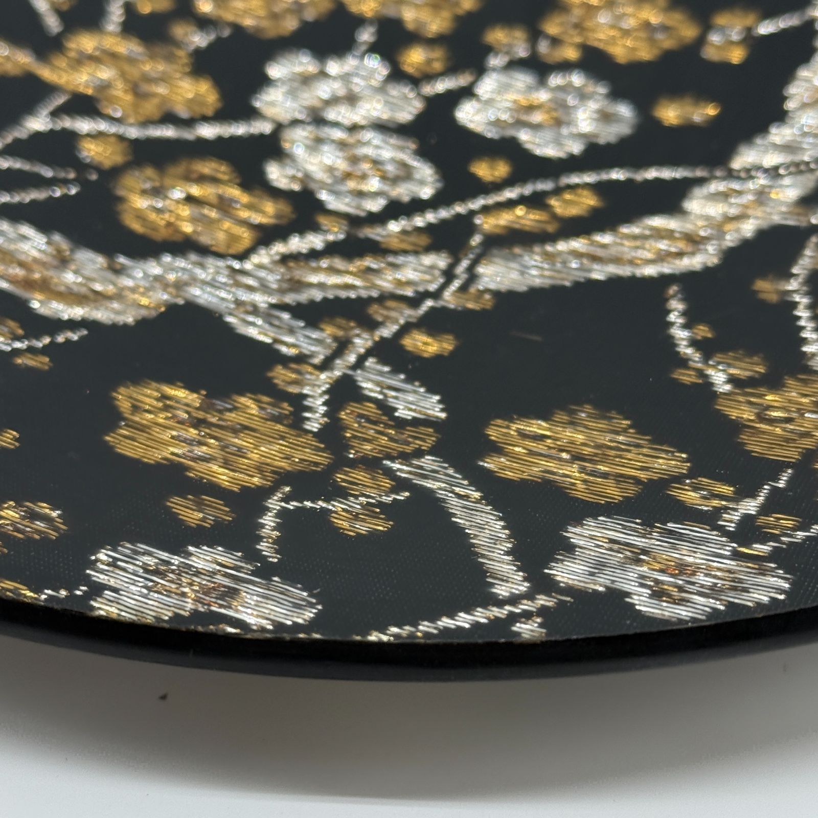 ぎやまん 飾り皿 枝梅金銀刺繍 ガラス皿 プレート 大皿 元箱無し 工芸