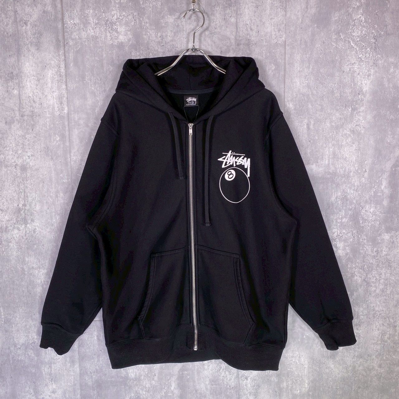 STUSSY』ステューシー (XL) 8ボールバックプリントジップパーカー 