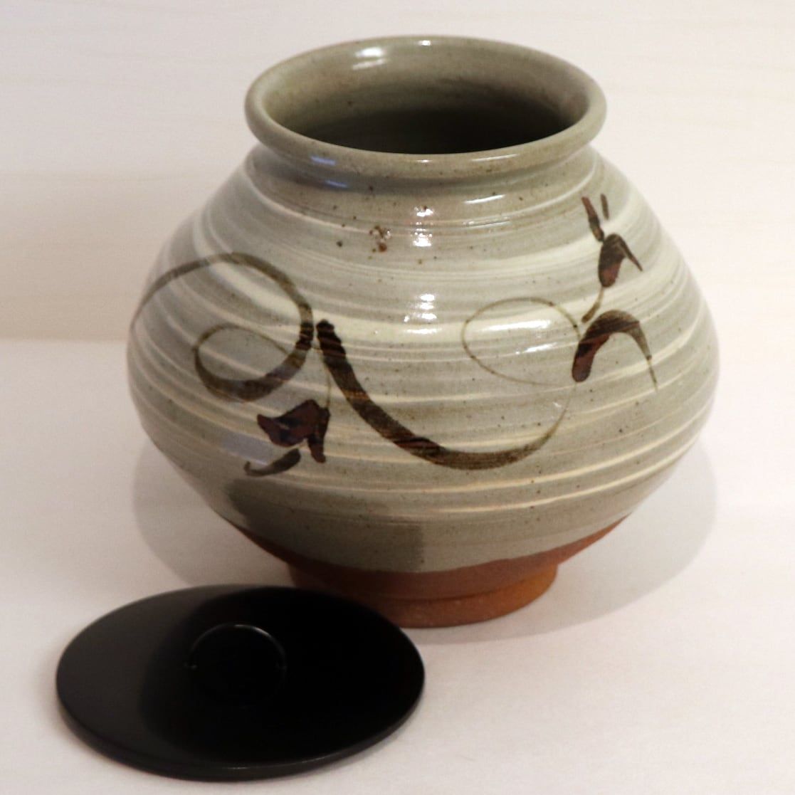 水差し、唐津焼、 茶道具 水指 水差し 平水指 絵唐津焼き 魚絵 内草花 蓋真塗り 1