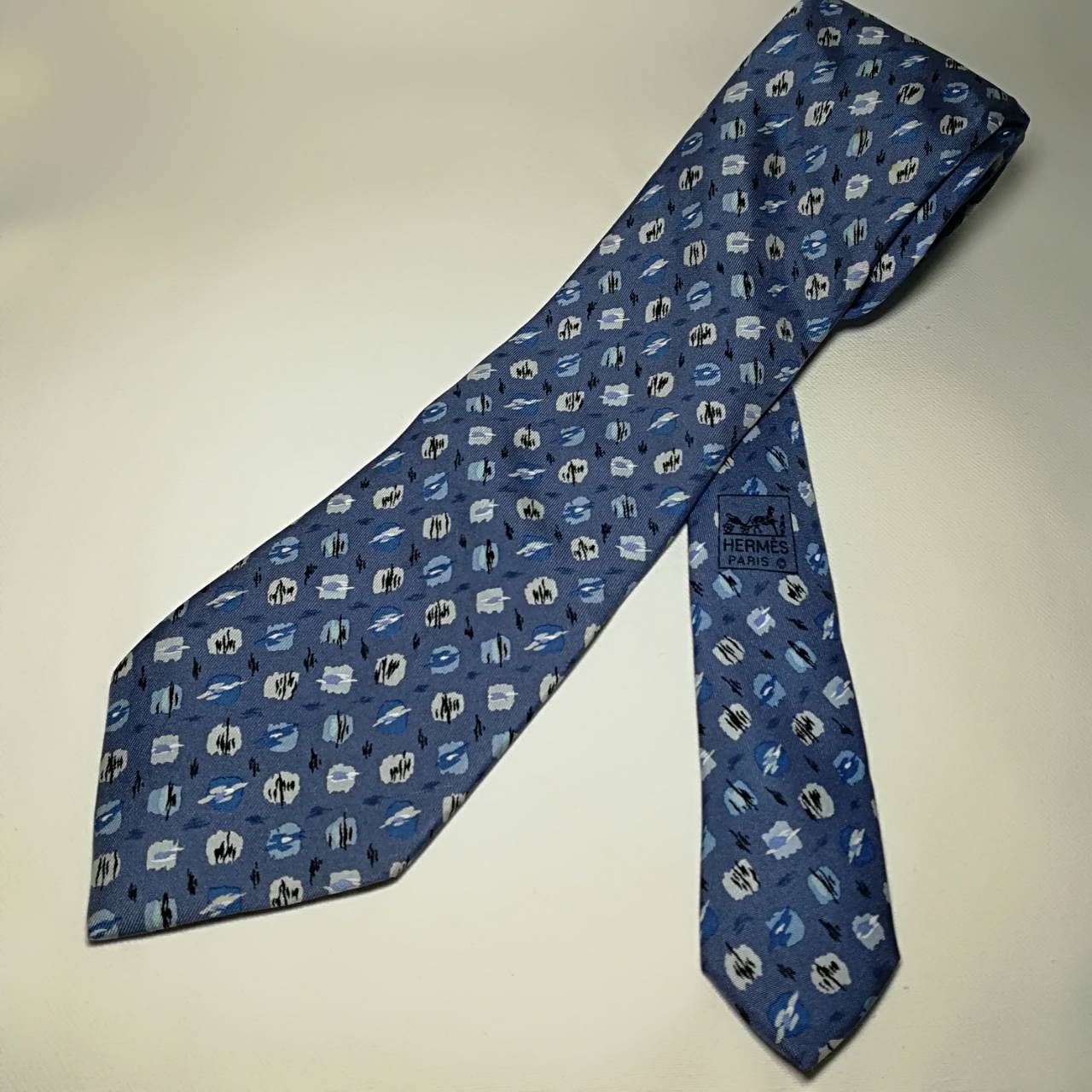 ▽1/11値下げしました▽HERMES エルメス ネクタイ 青 総柄 染み