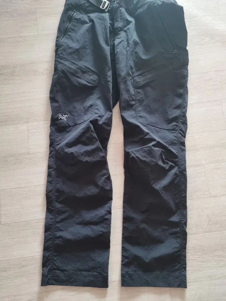 ARC TERYX アークテリクス ブラック 登山 ズボン