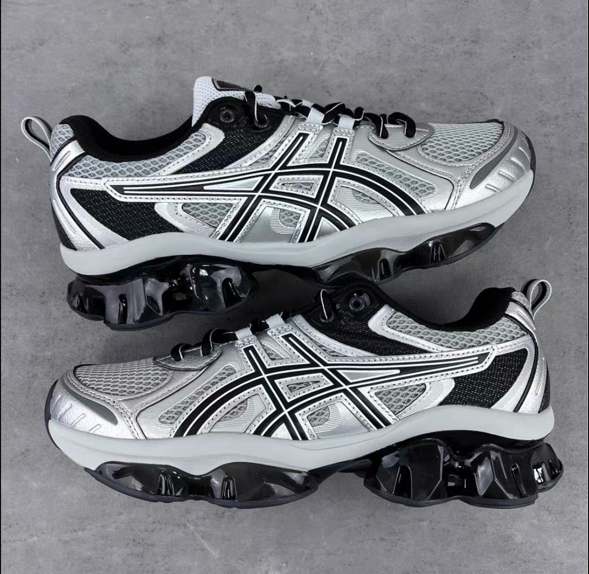 ASICS GEL- QUANTUM KINETIC Mid Grey/Pure Silver 箱付 ^<>^