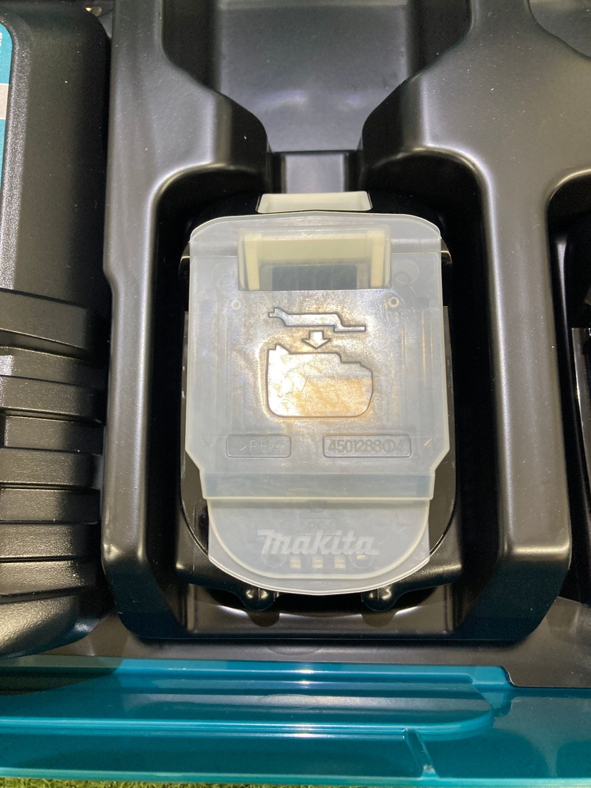 6Ahバッテリx2|充電器|ケース