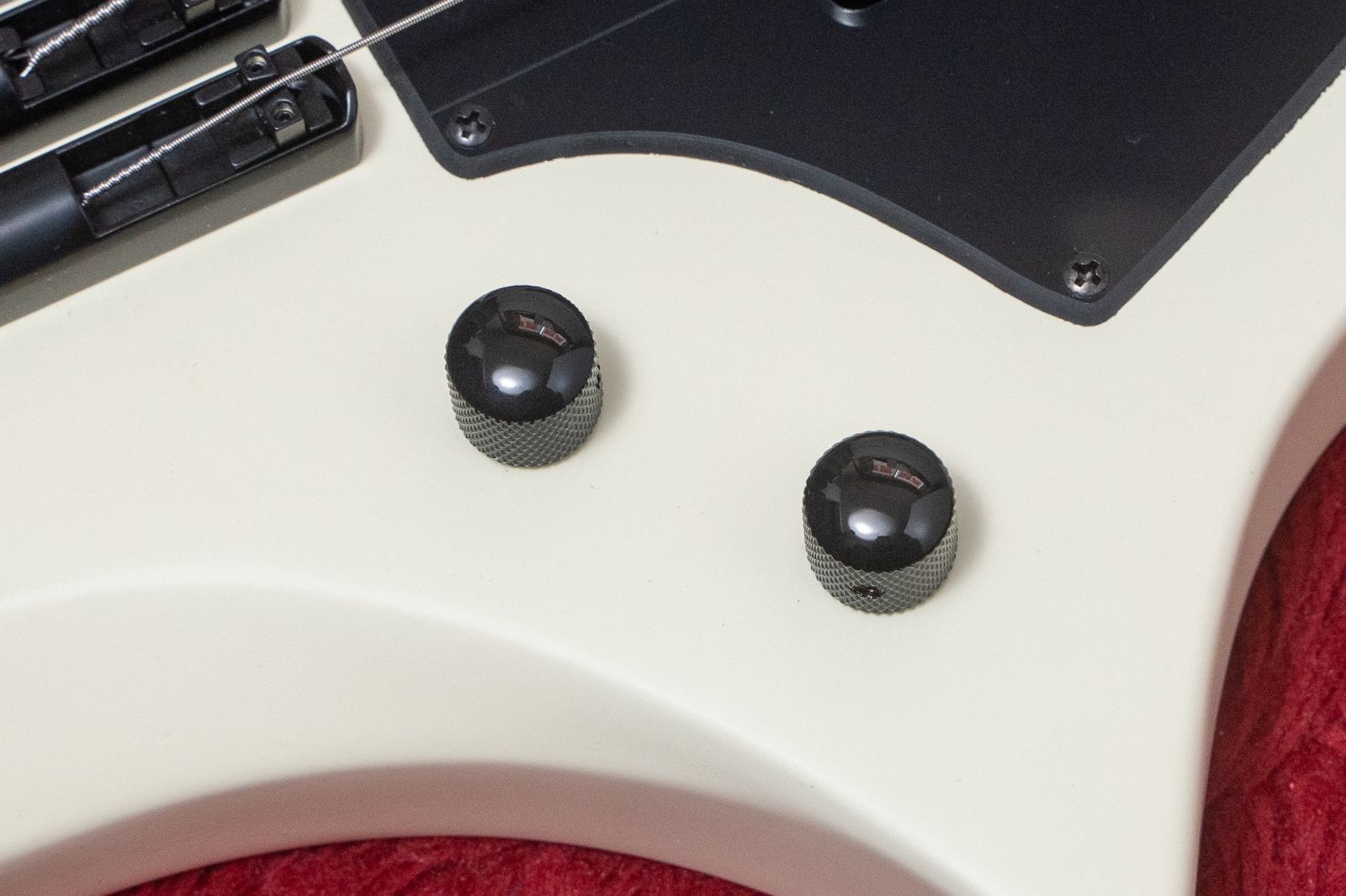 new】HEX Guitars / NB300 Ivory - メルカリ