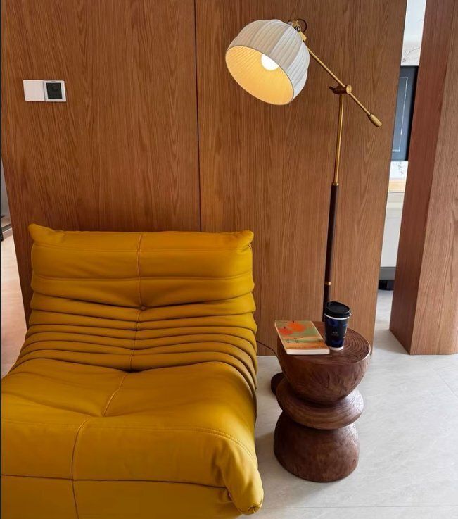 実木腰掛け置物レトロ風ベッドヘッドキャビネット民宿杭根彫り低い腰掛け履き替え腰掛け原木腰掛け