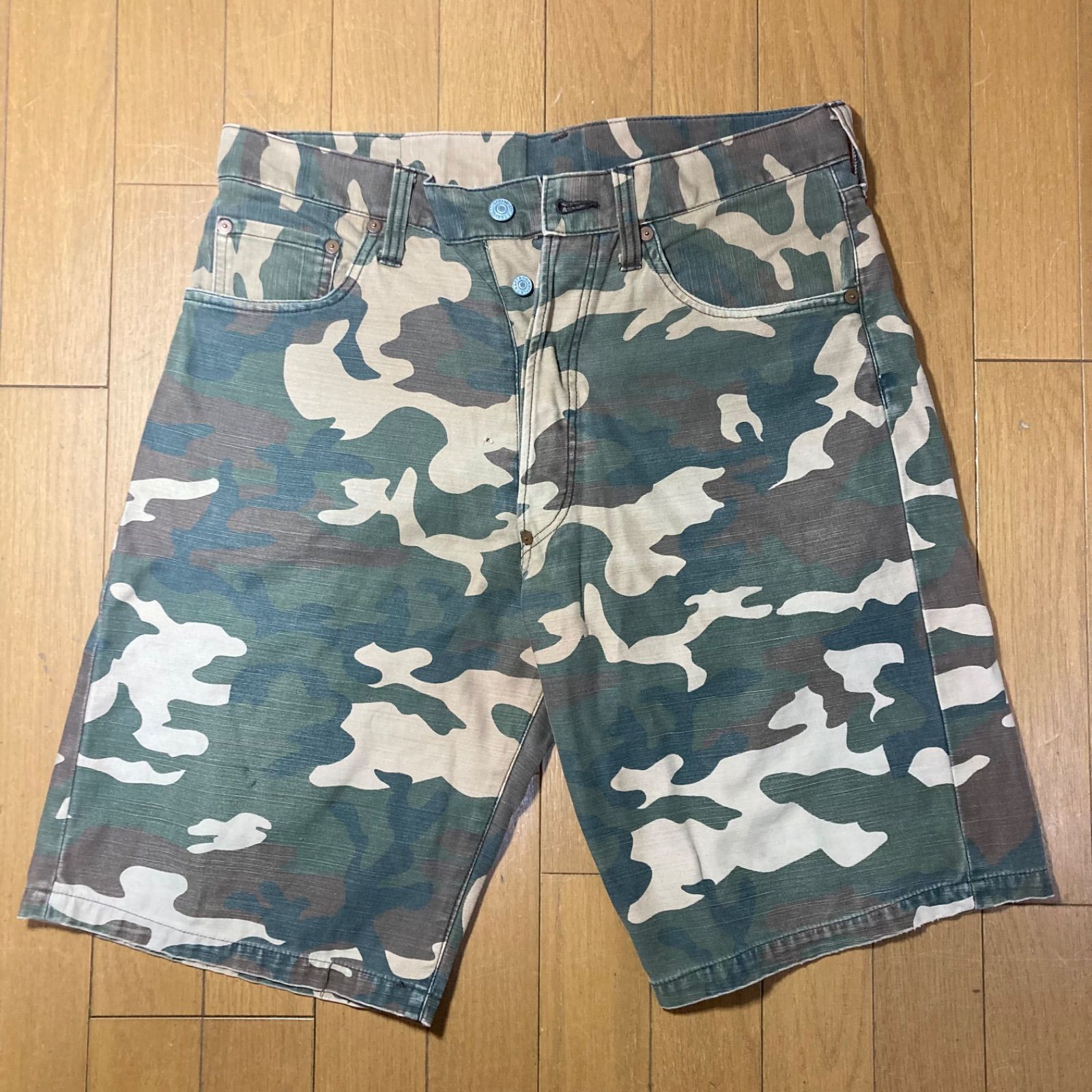 usedエヴィス☆迷彩ハーフパンツ☆28 EVISU ショート パンツ 迷彩 エヴィス ハーフパンツ - メルカリ