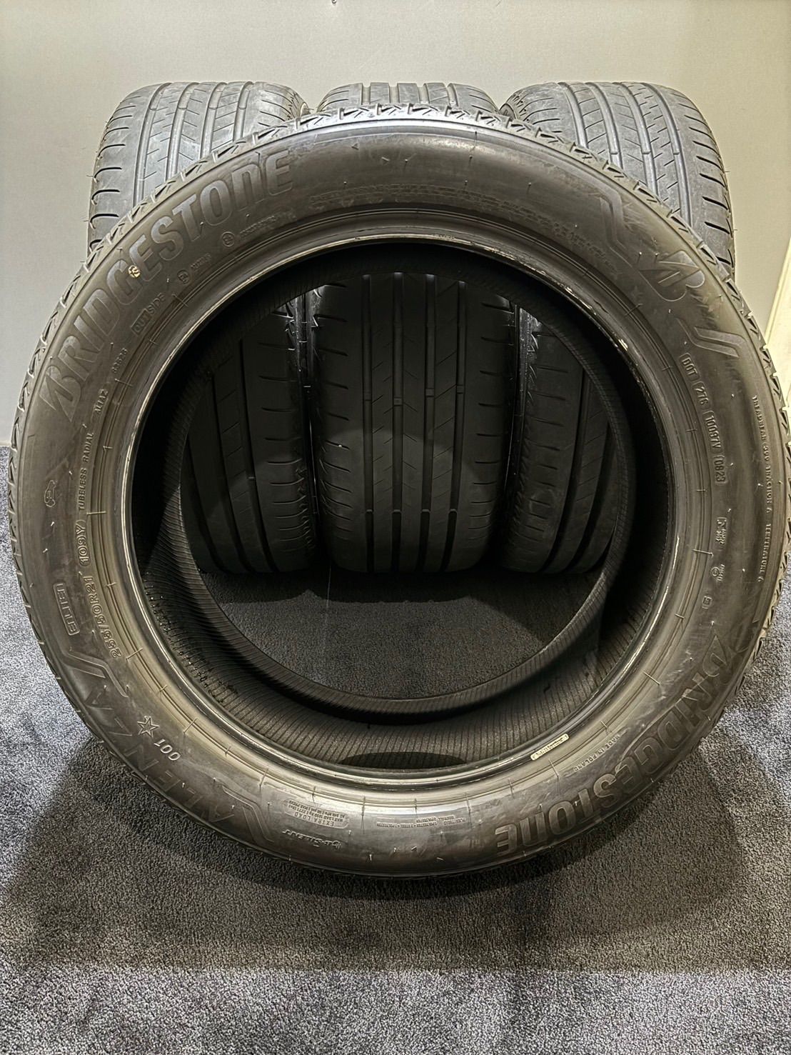255 50R21 BRIDGESTONE ALENZA 001 23年製 夏タイヤ サマータイヤ 4本 ブリヂストン BMW 承認タイヤ 南10-G812 FFCRYSTALESIA_COM