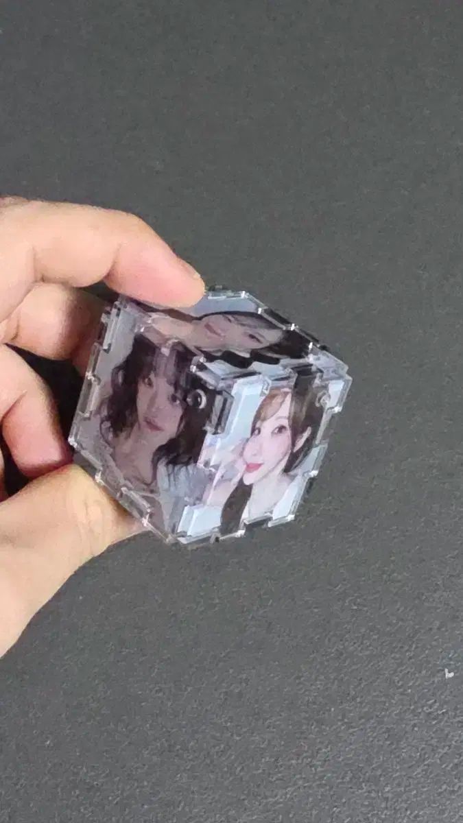 QWER 2周年 ポップアップ パズルキーホルダー