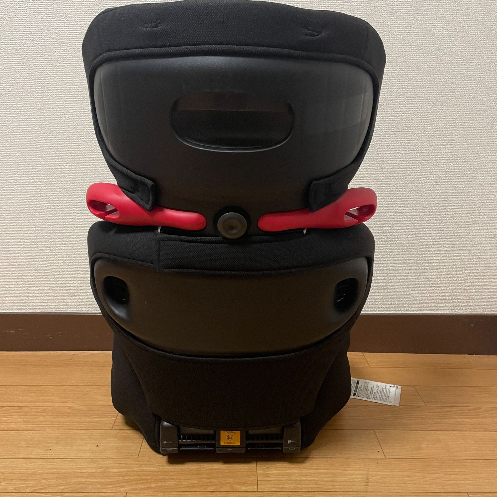 Combi コンビ ジュニアシート ムーヴフィットジュニア - メルカリ
