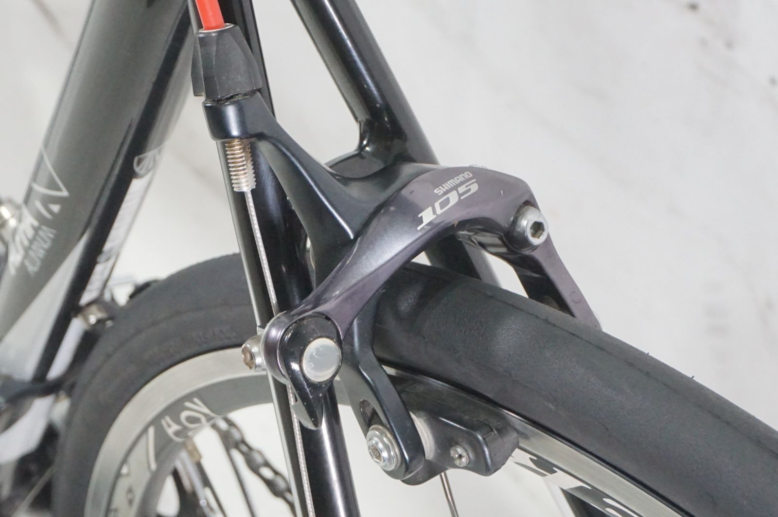 TREK「トレック」 2.3 C H2 2011年モデル ロードバイク