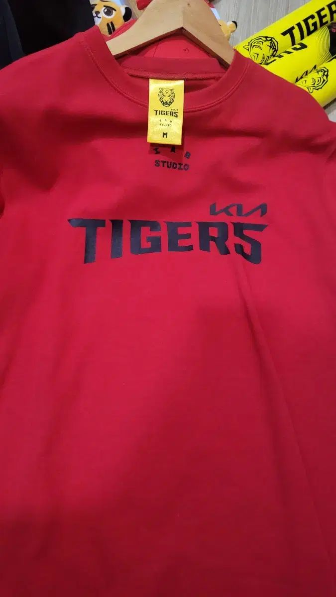 KIAタイガース(キア・タイガース) タイガース Tシャツ s