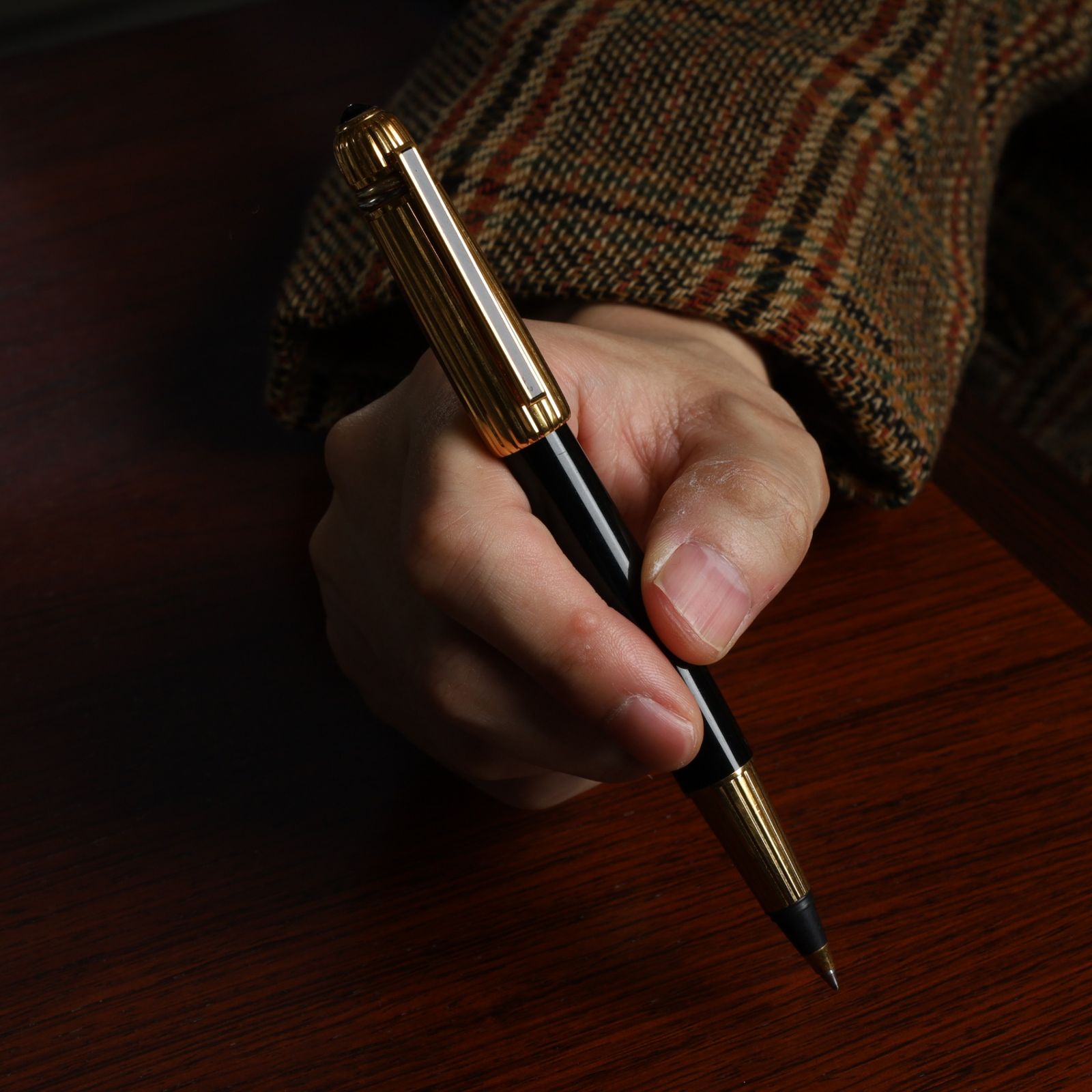 カルティエ ボールペン パシャ ドゥ カルティエ GP カルティエ リフィル 黒 ローリングボール に交換済み
