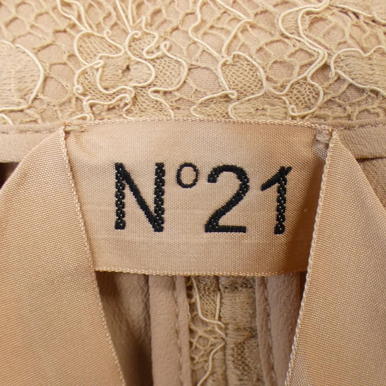 N°21