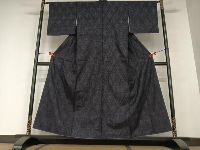 平和屋着物●本場結城紬　重要無形文化財　菱文　正絹　逸品　AAAW9325zg 平和屋着物○本場結城紬 重要無形文化財 菱文 正絹 逸品 AAAW9325zg