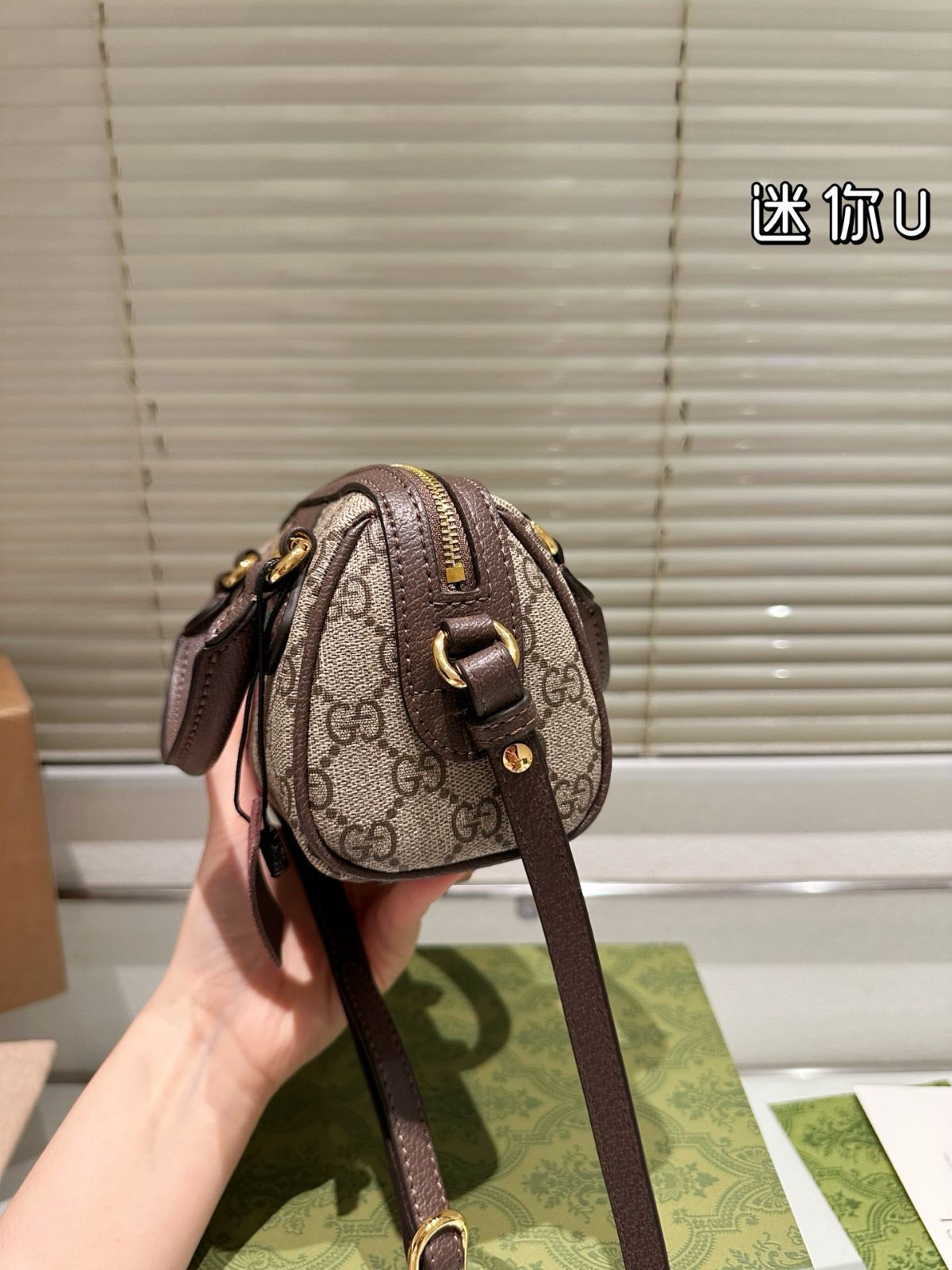GUCCI ベルベット　ボストンバック GUCCI グッチ 696014 インターロッキングG 2WAYダッフルバッグ