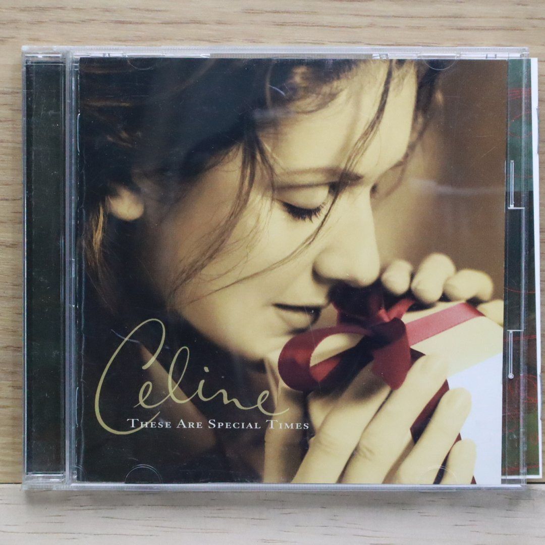 洋書◇セリーヌ・ディオン写真集 本 音楽 アン・ゲデス CD DVD