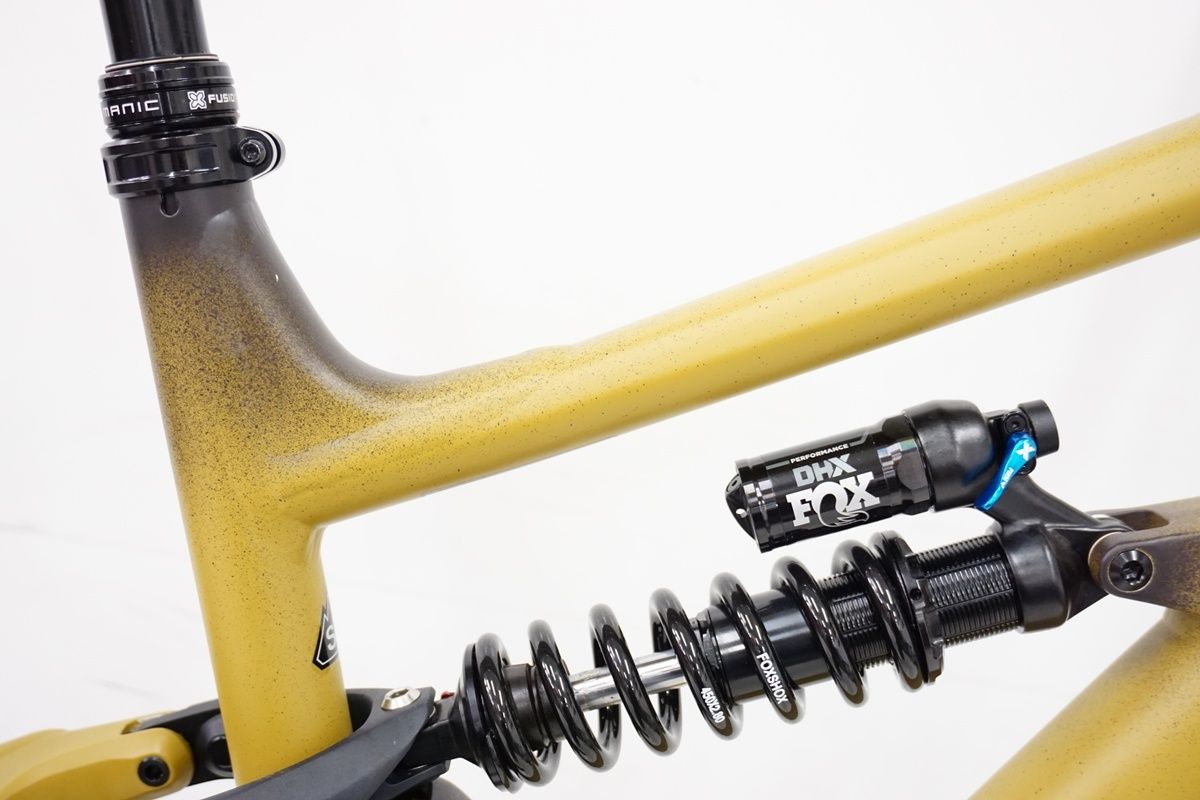 マウンテンバイク |