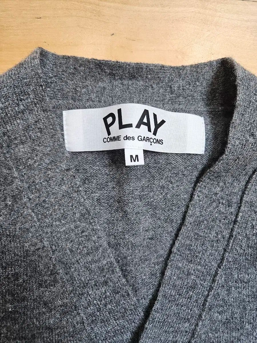 COMME des GARCONS(コム・デ・ギャルソン) カーディガン M プレイコ