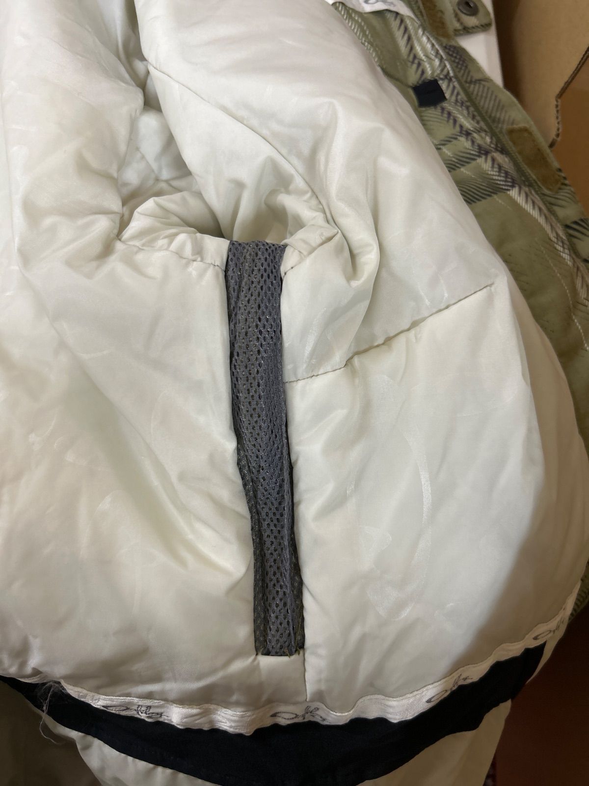 スノーボードウェア 緑色