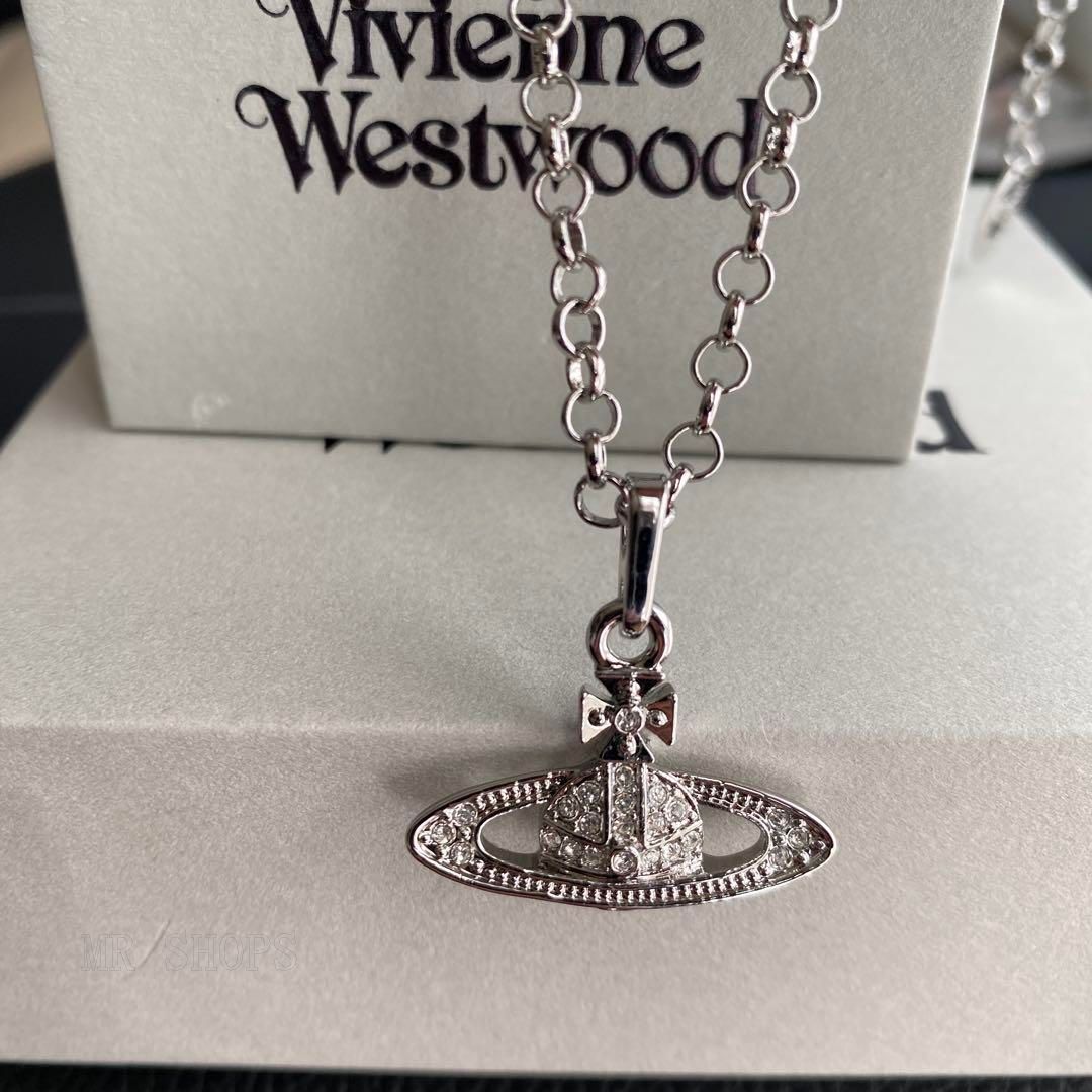 ミニバスレリーフ オーブネックレス Vivienne Westwood - メルカリ