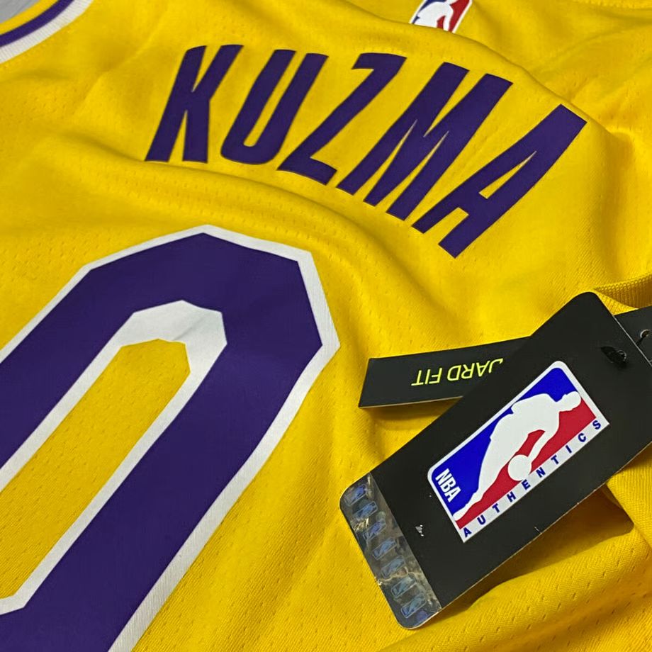 米国規格 NIKE ナイキ Lakers レイカーズ NBA カイル クーズマ
