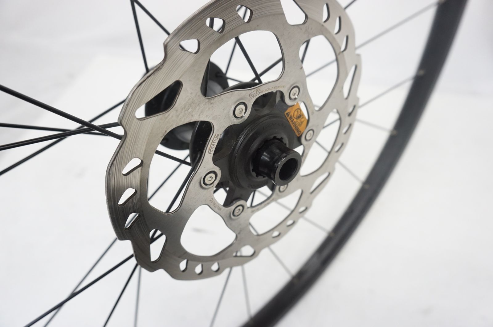 BONTRAGER 「ボントレガー」 AFFINITY TLR DISC シマノ11速 ホイール