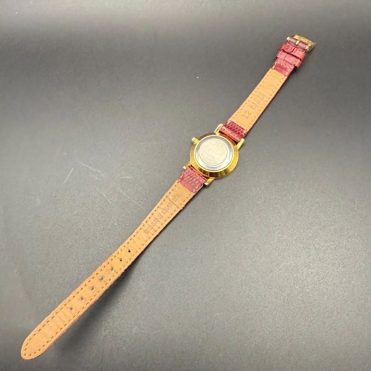 MOVADO ミュージアムウォッチ】ヴィンテージ クオーツ - メルカリ MOVADO ミュージアムウォッチ】ヴィンテージ クオーツ - メルカリ