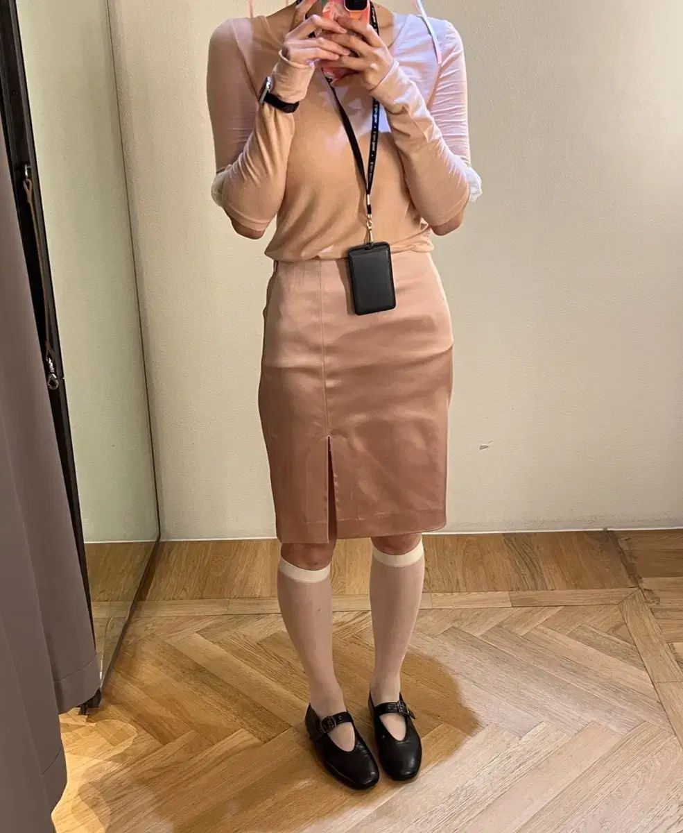 - Other Stories アンドアザーストーリーズ スカート ミディ丈 スリットスカート